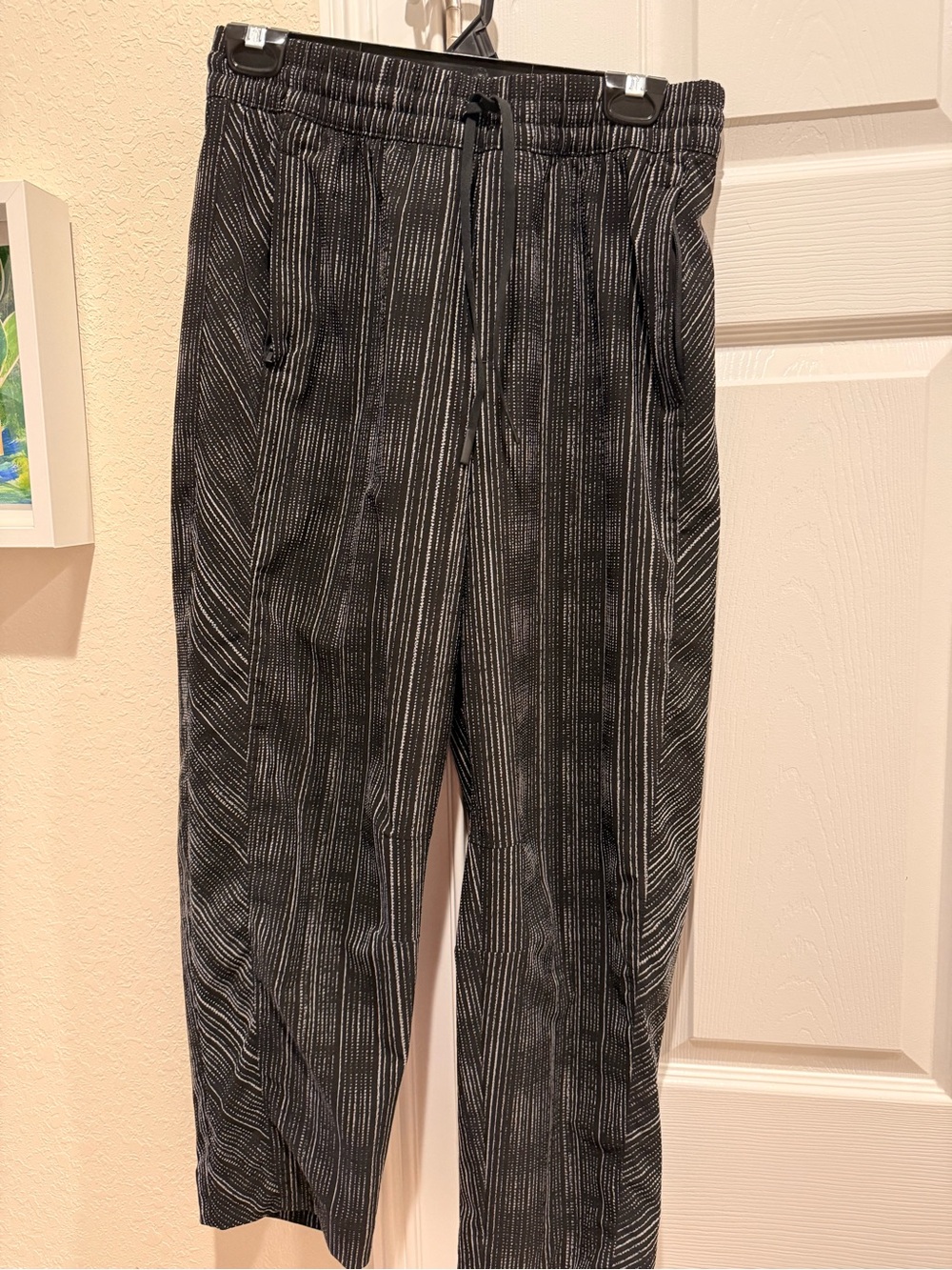 Athleta Black and White Striped Drawstring Pants 6